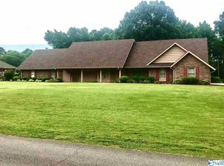 1405 Ridgedale St, Athens, AL 35613