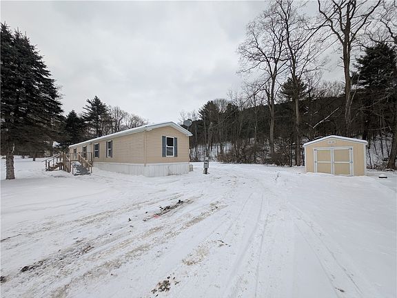 3rd image of 1185 Vankirk Rd