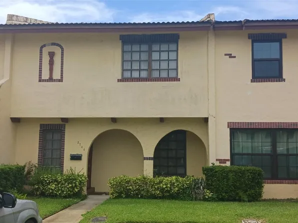 (undisclosed Address), Lauderdale Lakes, FL 33313