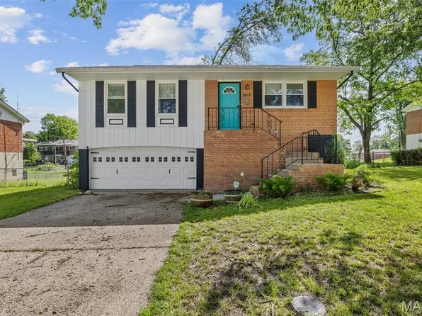 9730 Hale Dr, Saint Louis, MO 63123