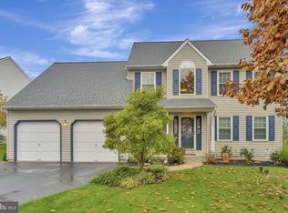 5013 Tomahawk Dr, Collegeville, PA 19426