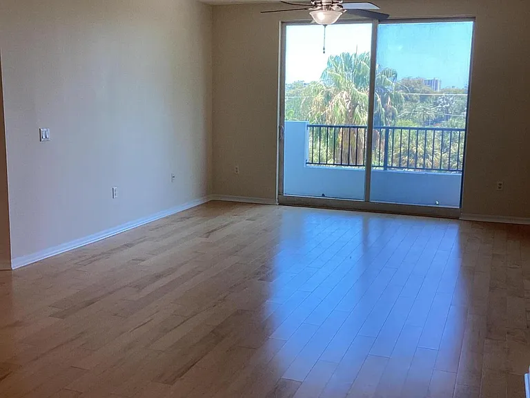 2421 NE 65th St #506 — Photo 20