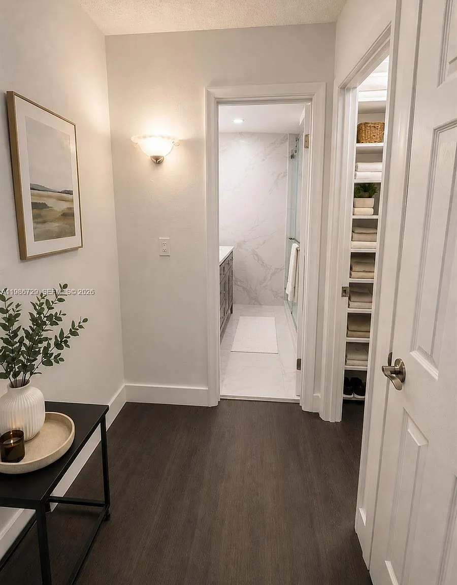 Boca Teeca 7 Condo — Photo 2