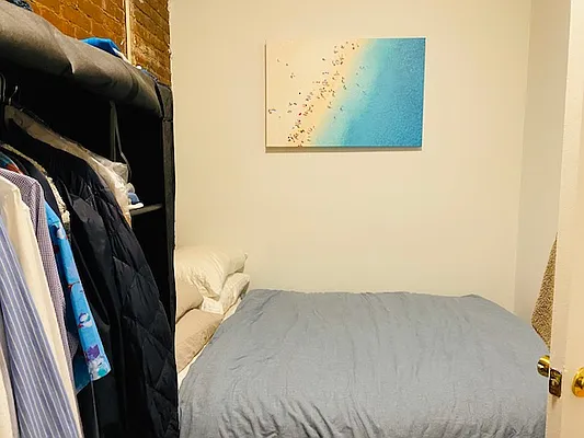 Rented by Bank Neary | media 50