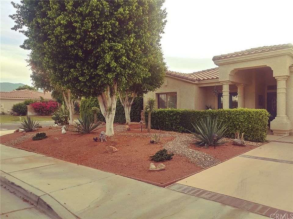 2nd image of 44725 Calle Santa Barbara