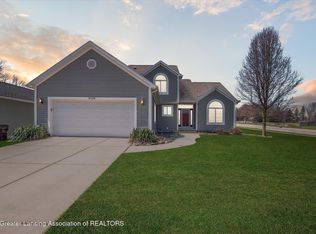 14178 Mulholland Dr, Bath, MI 48808