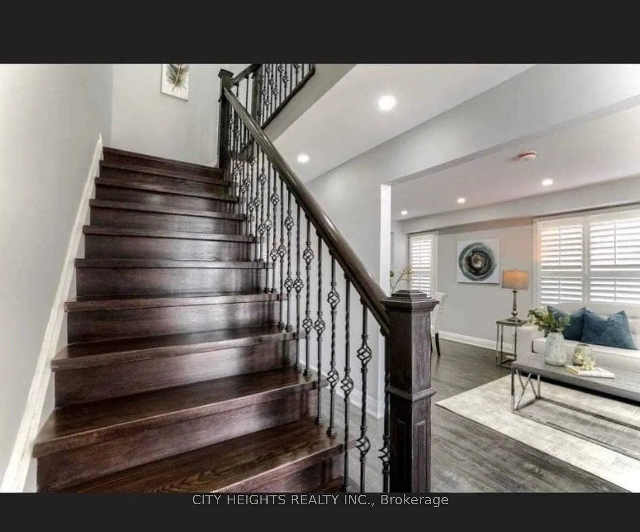 3 bed, $2,600 — Photo 2