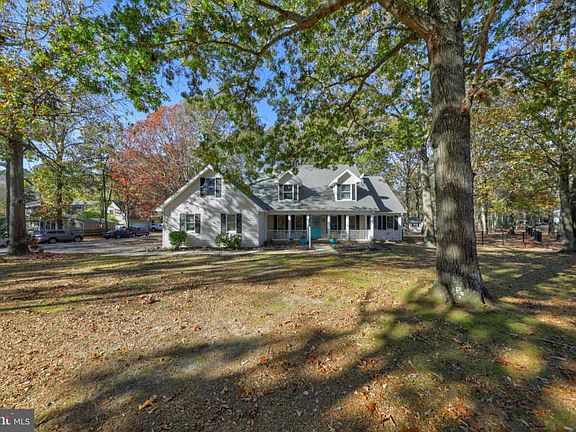 4th image of 202 W Manor Dr