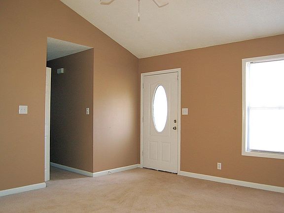2nd image of 402 Faulkner Dr