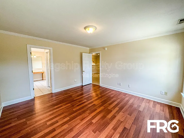 149 Emily Dr #B — Photo 4