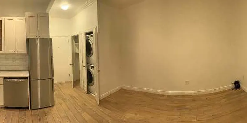 Rented by RealTegrity NY LLC | media 25