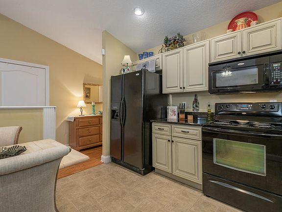 4th image of 1725 Citydweller Way