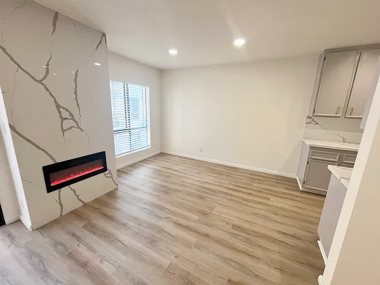 1750 Camino Palmero St #542 — Photo 12