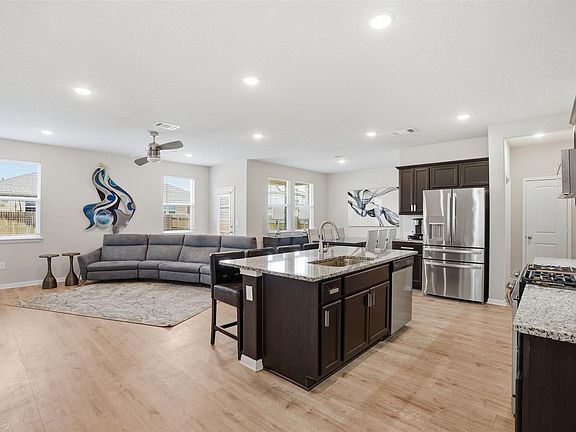 4th image of 1224 Vogel Dr