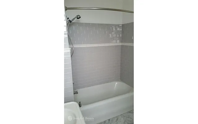 Rented by Douglas Elliman | media 22