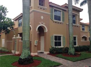 789 SW 107th Ave, Pembroke Pines, FL 33025