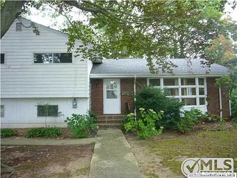 763 Norwood Ave photo 1