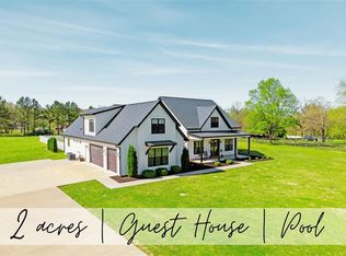 484 S Wyman Rd, Fayetteville, AR 72701