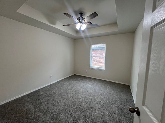 5th image of 1726 W 23rd Ave