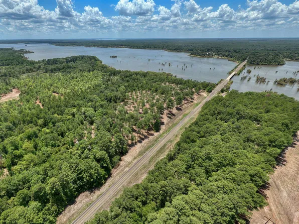 LOT 6 Fm 83, Broaddus, TX 75929