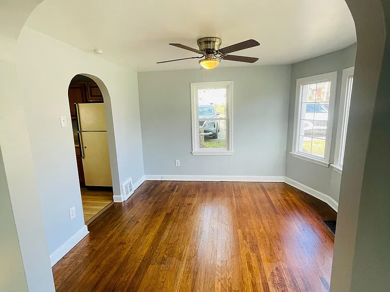 1305 Highland Ave — Photo 12