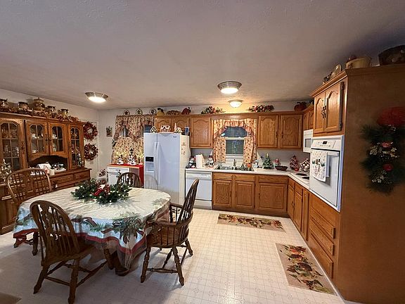 5th image of 17412 Morrison Rd