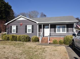 402 W Dalton Rd, King, NC 27021