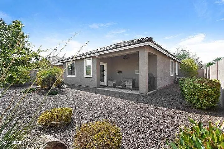 854 East Dumbarton Avenue - 1 — Photo 2