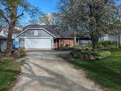10960 240th Ave, Spirit Lake, IA, 51360