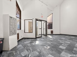 Livingston House, Bridgeport, CT 06610