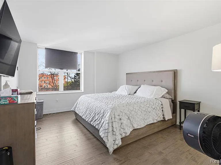 250 E Harbortown Dr #404 — Photo 18