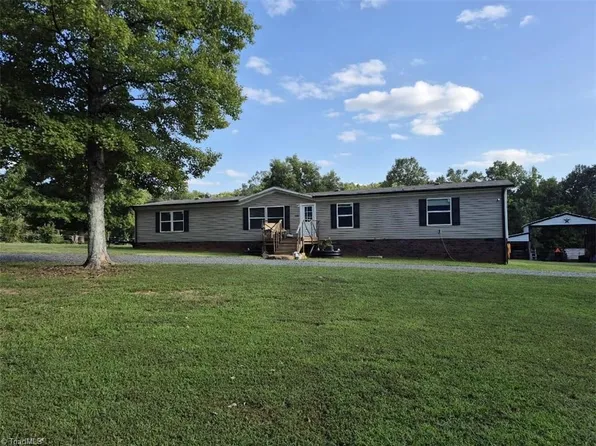 3393 Fulton Rd, Asheboro, NC 27205