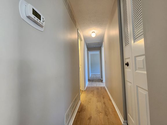5th image of 4298 Hanover Dr