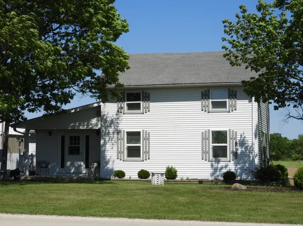 3204 Deerpass Rd, Marengo, IL 60152