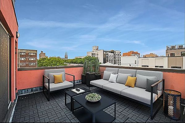 1st image of 216 Boerum St #4B