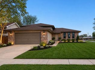601 N Holly Ln, Griffith, IN 46319