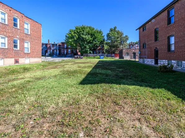 4559 Oakland Ave, Saint Louis, MO 63110