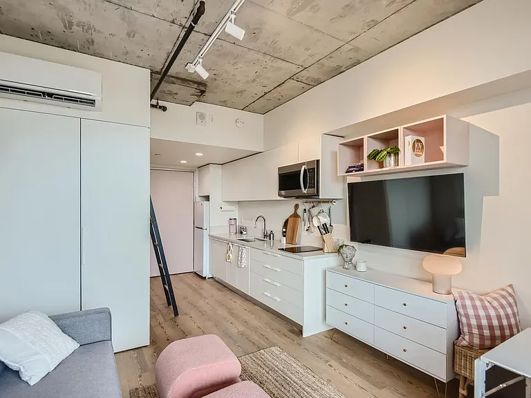 Sasan Lofts — Photo 31