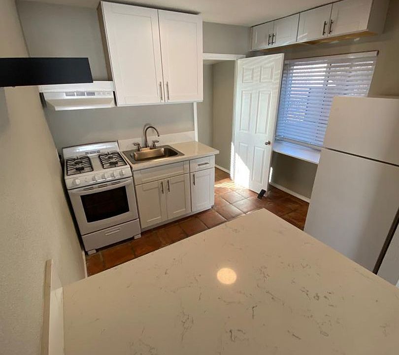 1st image of 2024 Earl St