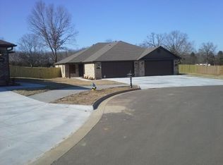 1317 Springhill Rd, Barling, AR 72923