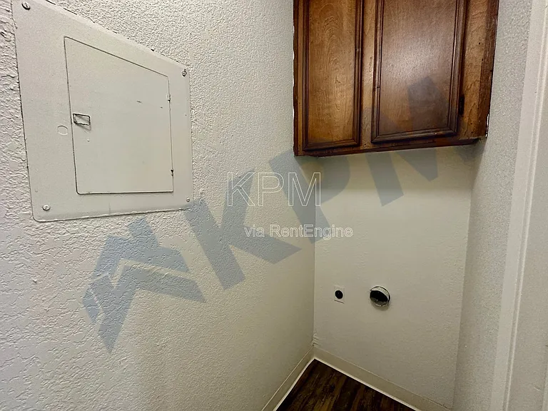 7203 Kelley Dr — Photo 12
