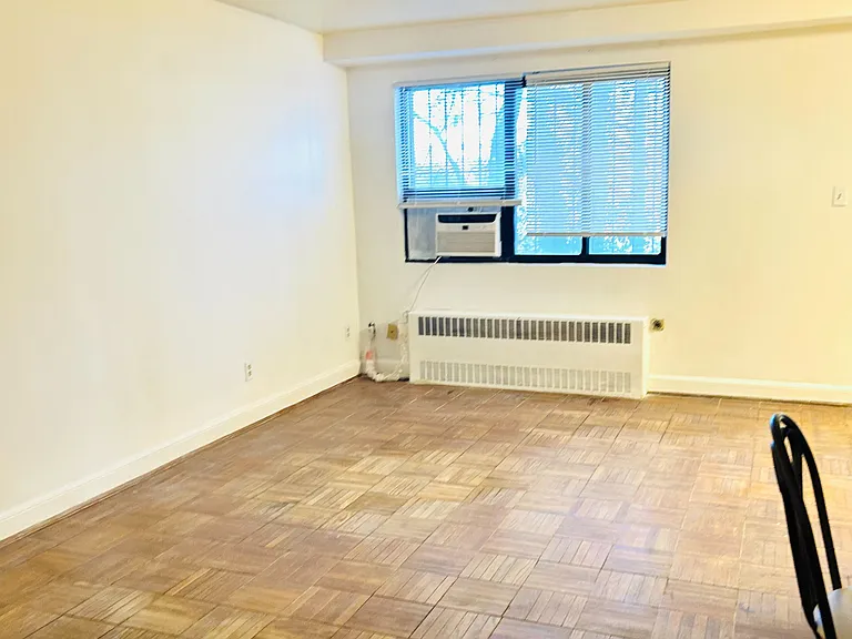 1577 N Colonial Ter #105-Y — Photo 6