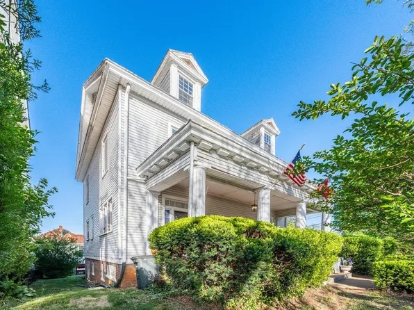 824 Floyd St, Lynchburg, VA 24501