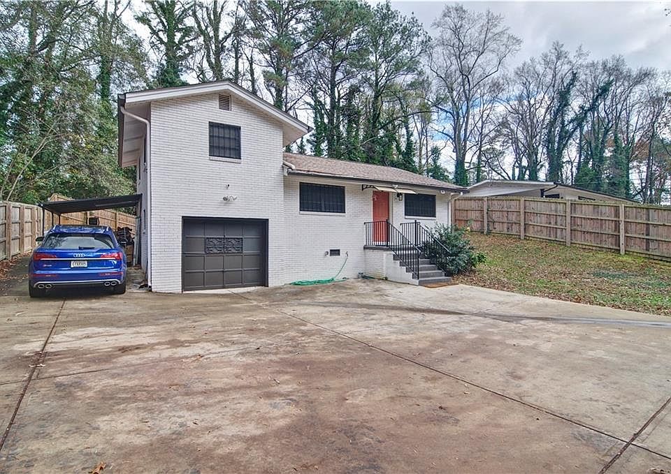 1st image of 461 Meadowbrook Dr SE