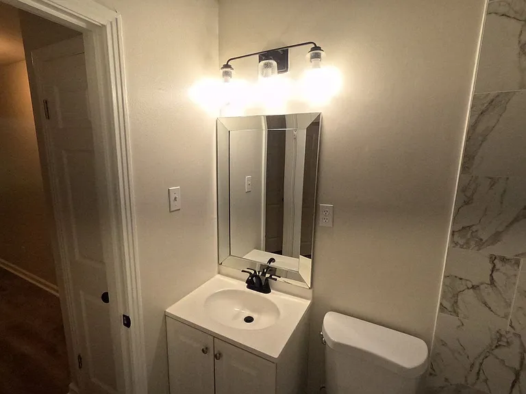 3115 Carnes Ave — Photo 9