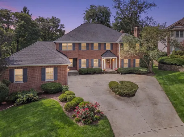 1336 Gartner Rd, Naperville, IL 60540