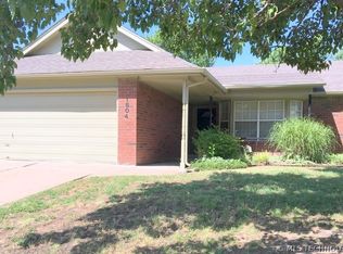 1804 S Willow Ave, Broken Arrow, OK 74012