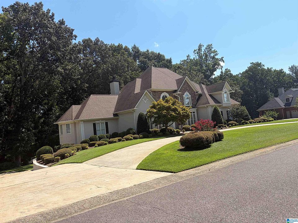 2nd image of 8410 Stratford Dr