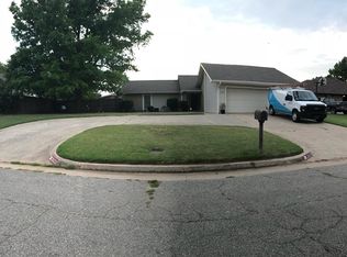 2023 Lankestar Way, Yukon, OK 73099