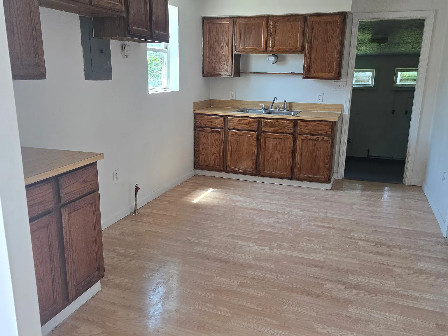 2 bed, 760 sqft, $1,250 — Photo 4